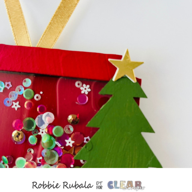 Fun shaker tag for Clear Scraps